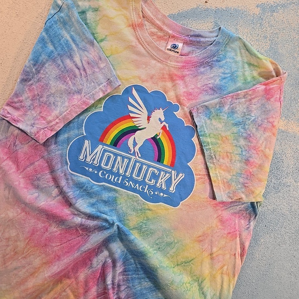Montucky Cold Snacks Rainbow Tie‎ Dye Unicorn T-Shirt Pride Men L Colortone Beer